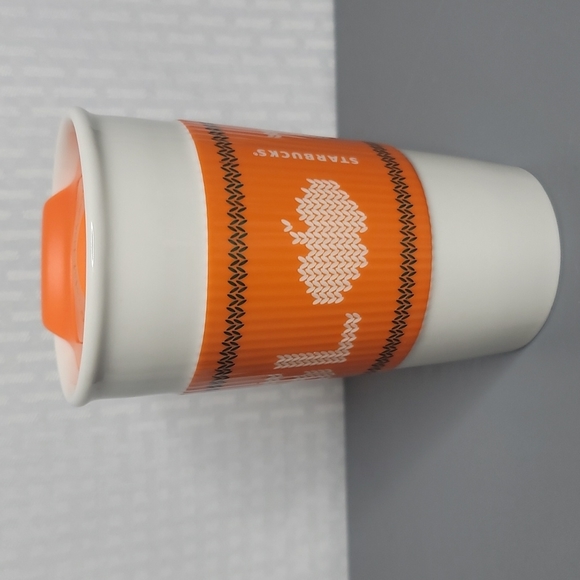 Starbucks Team PSL ceramic travel mug with lid 10 Oz great condition - Picture 1 of 7